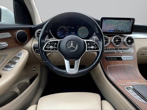 Used 2022 Mercedes-Benz GLC 300 4MATIC w/ Multimedia Package Lite image 10