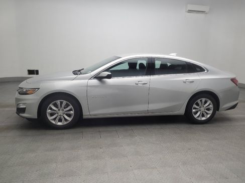 Used 2022 Chevrolet Malibu LT FWD image 2