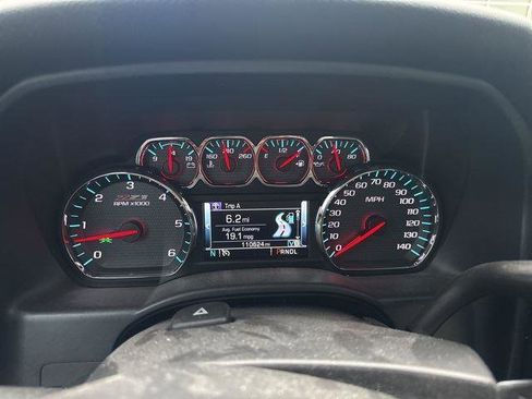 Used 2018 Chevrolet Silverado 1500 LT w/ All Star Edition image 12