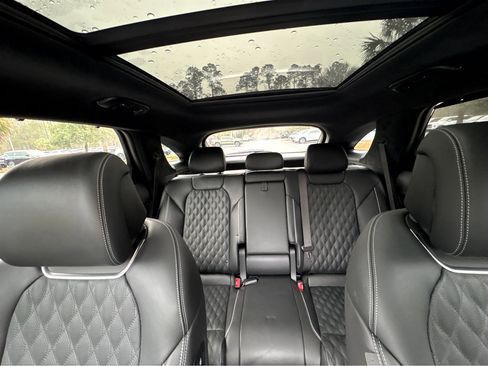 Used 2025 Genesis GV70 3.5T Sport w/ Sport Prestige Package image 40