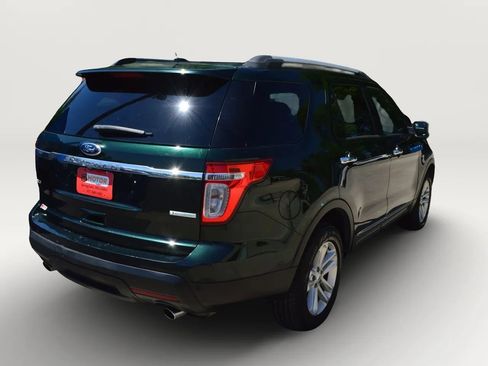 Used 2013 Ford Explorer XLT FWD image 8