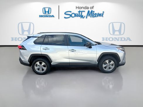 Used 2024 Toyota RAV4 LE AWD/4WD image 8