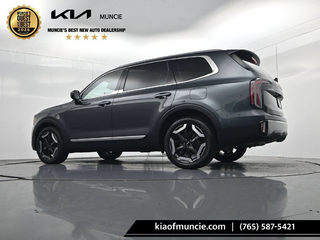 Used 2024 Kia Telluride EX w/ EX Captain's Chair Package AWD/4WD image 45