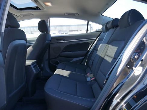 Used 2017 Hyundai Elantra Value Edition image 14