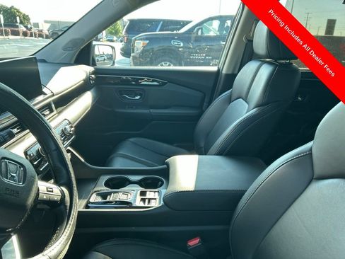 Used 2024 Honda Pilot Touring image 13