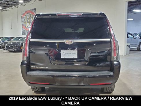 Used 2019 Cadillac Escalade ESV Luxury RWD image 11