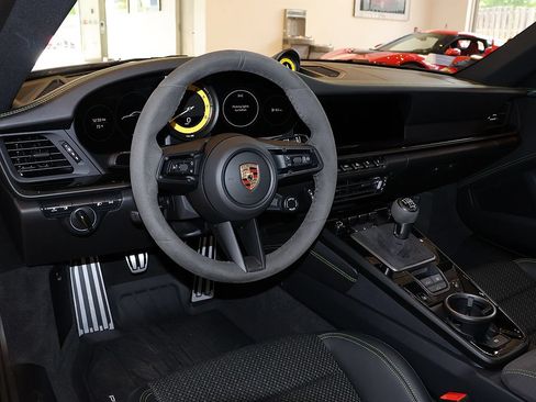 Used 2023 Porsche 911 Carrera T RWD image 13
