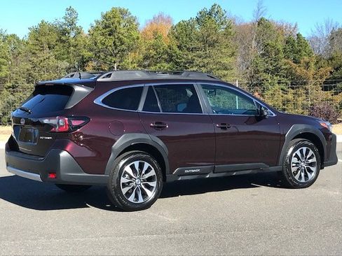 Certified 2023 Subaru Outback Limited image 3