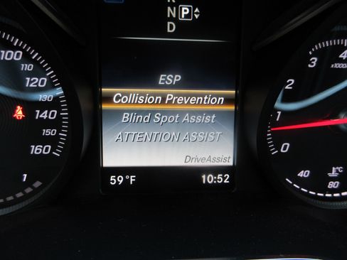 Used 2015 Mercedes-Benz C 300 Sedan image 54