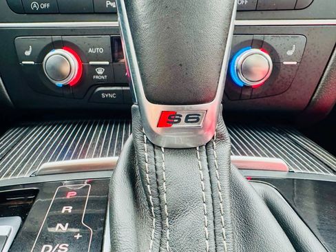 Used 2016 Audi S6 Prestige image 54