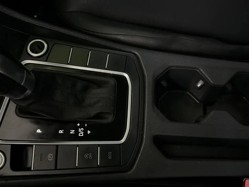 Used 2019 Volkswagen Jetta R-Line FWD image 12
