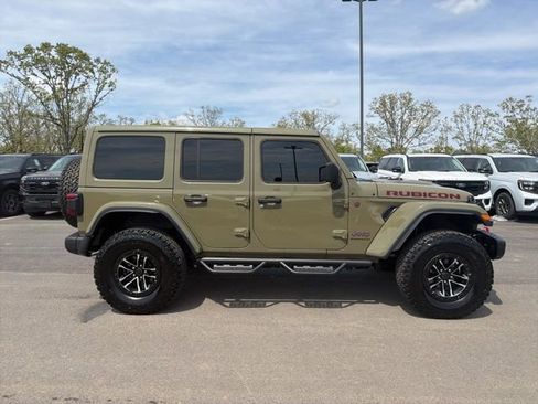 Used 2025 Jeep Wrangler Unlimited Rubicon image 5