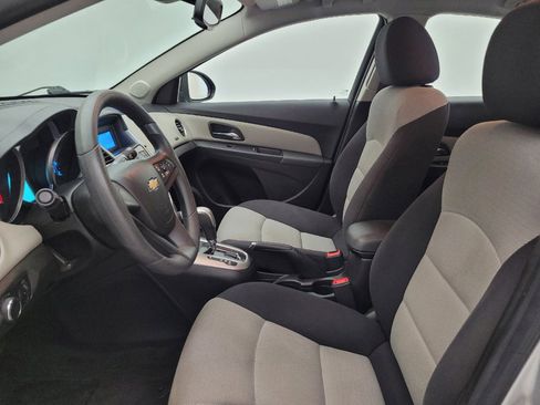 Used 2015 Chevrolet Cruze LS FWD image 17