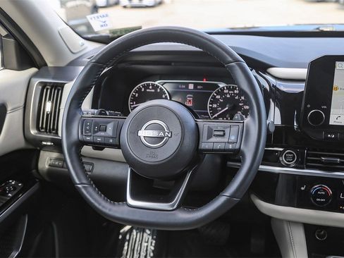 Certified 2024 Nissan Pathfinder SL w/ SL Premium Package image 13