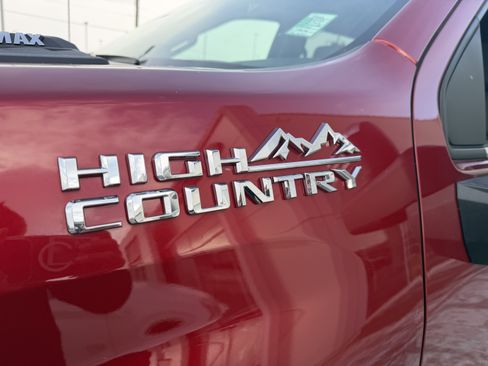 Used 2023 Chevrolet Silverado 2500 High Country w/ Safety Package II image 33