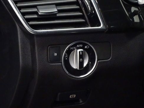 Used 2019 Mercedes-Benz GLS 450 4MATIC image 15