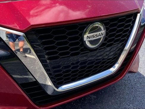Used 2022 Nissan Altima 2.5 SR FWD image 29