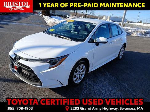 Used 2025 Toyota Corolla LE image 3