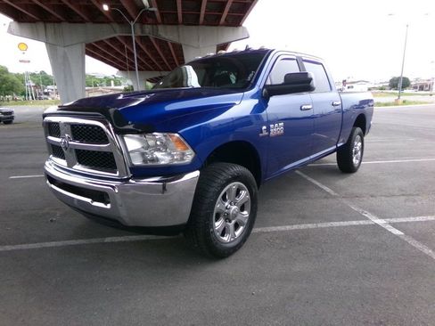 Used 2016 RAM 3500 SLT AWD/4WD image 2