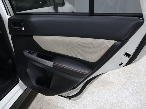 Used 2016 Subaru Crosstrek 2.0i Premium w/ Moonroof Package image 22