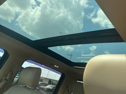 Used 2017 Ford F150 Lariat image 10