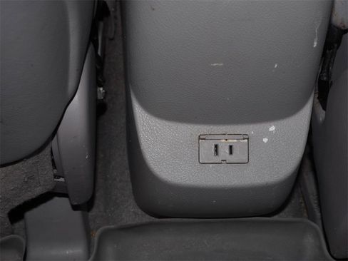 Used 2011 Toyota RAV4 Limited image 10