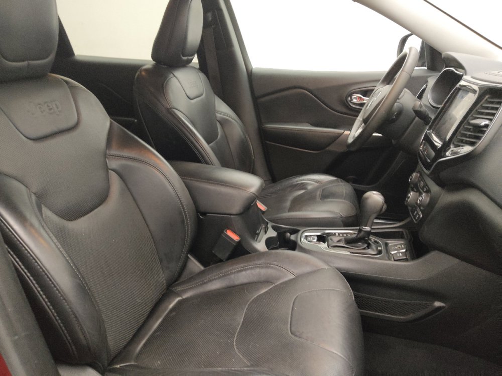 Used 2019 Jeep Cherokee Limited FWD image 21