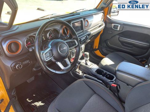 Used 2021 Jeep Gladiator Mojave w/ Cold Weather Group image 4