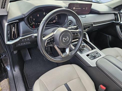 Used 2024 MAZDA CX-90 Plug-In Hybrid w/ Premium Pkg AWD/4WD image 10