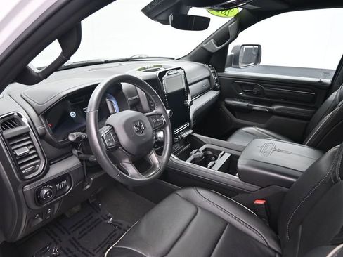 Used 2024 RAM 1500 Limited AWD/4WD image 21