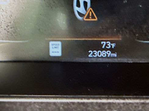 Used 2025 Hyundai Elantra Sport image 16