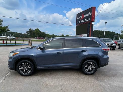 Used 2016 Toyota Highlander XLE FWD image 8