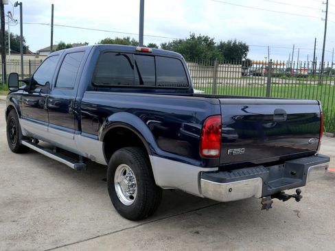Used 2003 Ford F250 XL image 2