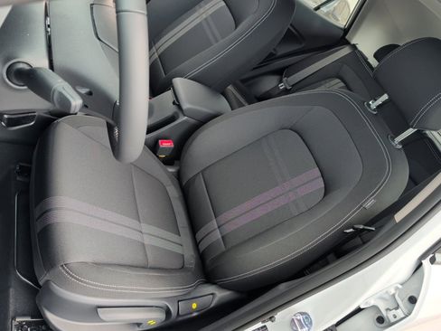 New 2026 Hyundai Venue SEL FWD image 30