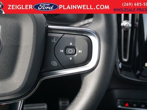 Used 2022 Volvo XC40 P8 Recharge Plus AWD/4WD image 26