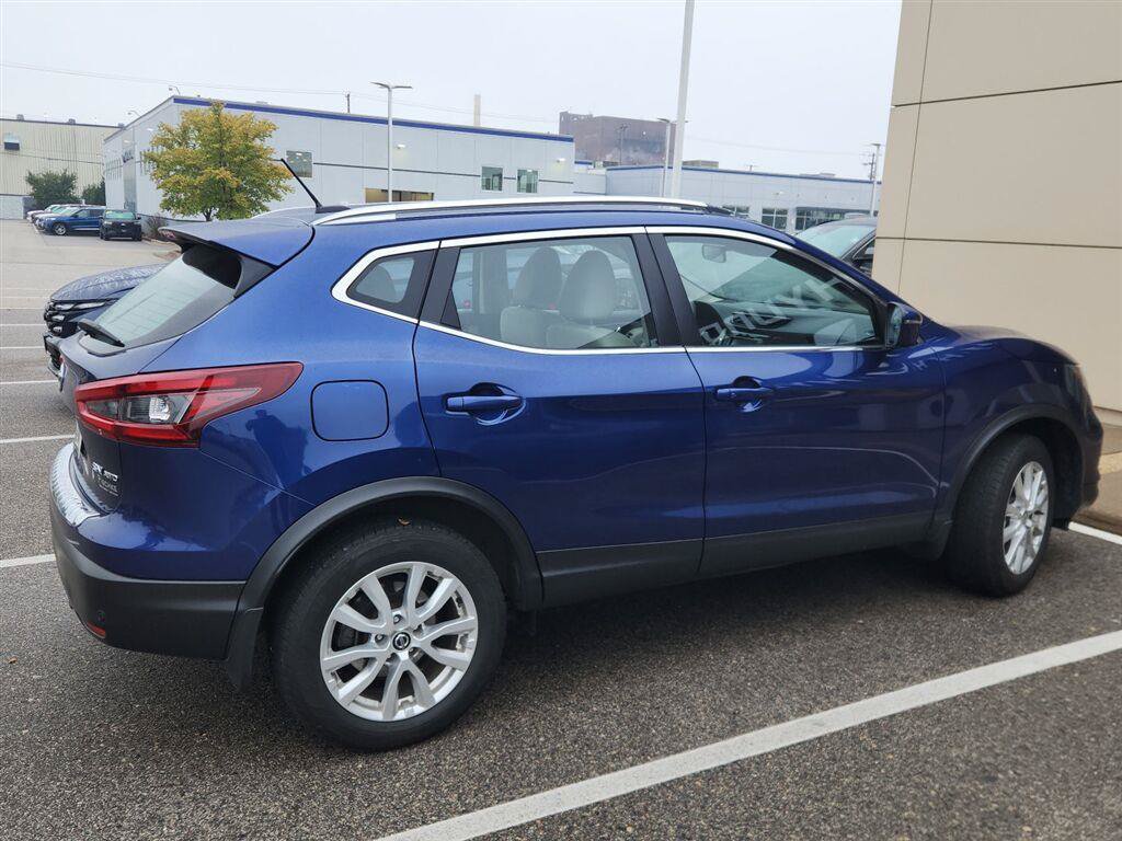 Used 2020 Nissan Rogue Sport SV w/ All-Weather Package AWD/4WD image 4