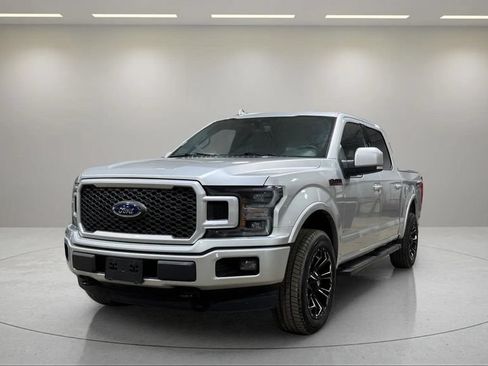 Used 2018 Ford F150 Lariat w/ Equipment Group 502A Luxury AWD/4WD image 18