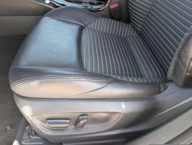 Used 2024 Toyota Corolla XSE FWD image 16