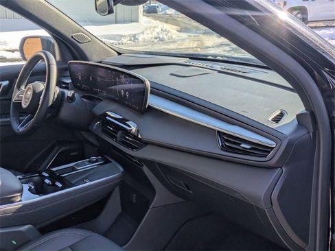 Used 2025 Buick Enclave Preferred image 37