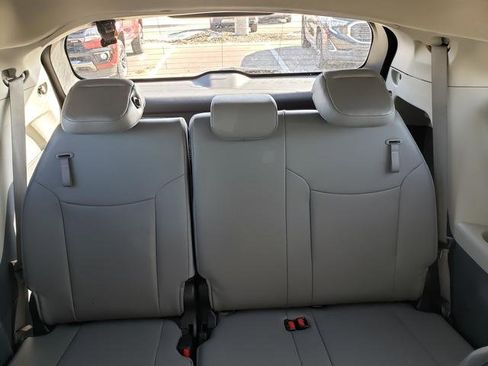 Used 2024 Toyota Sienna XLE image 13