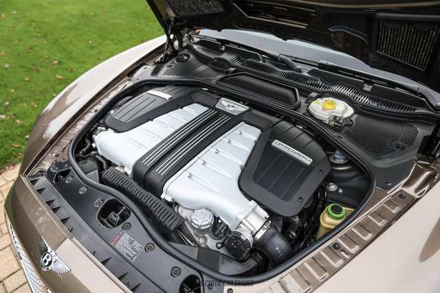 Used 2014 Bentley Flying Spur W12 AWD/4WD image 15
