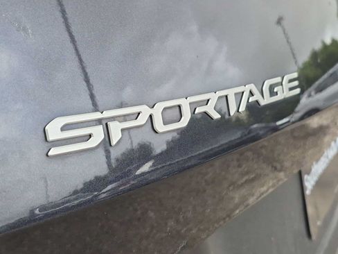 Used 2026 Kia Sportage LX FWD image 10