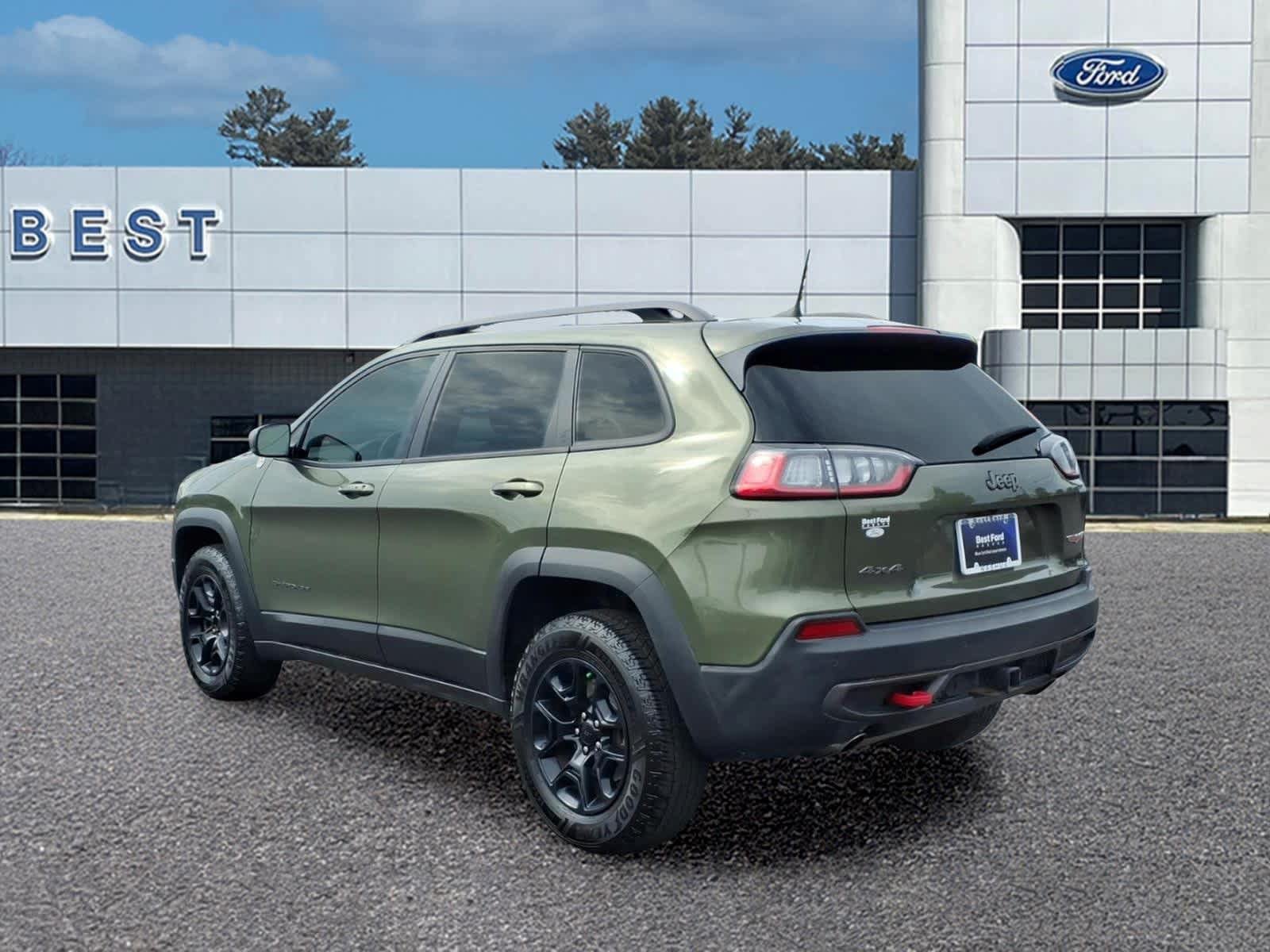 Used 2021 Jeep Cherokee Trailhawk w/ Trailer Tow Group AWD/4WD image 4