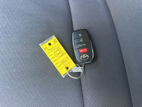 Used 2023 Toyota Tundra SR5 w/ SR5 Convenience Package image 31