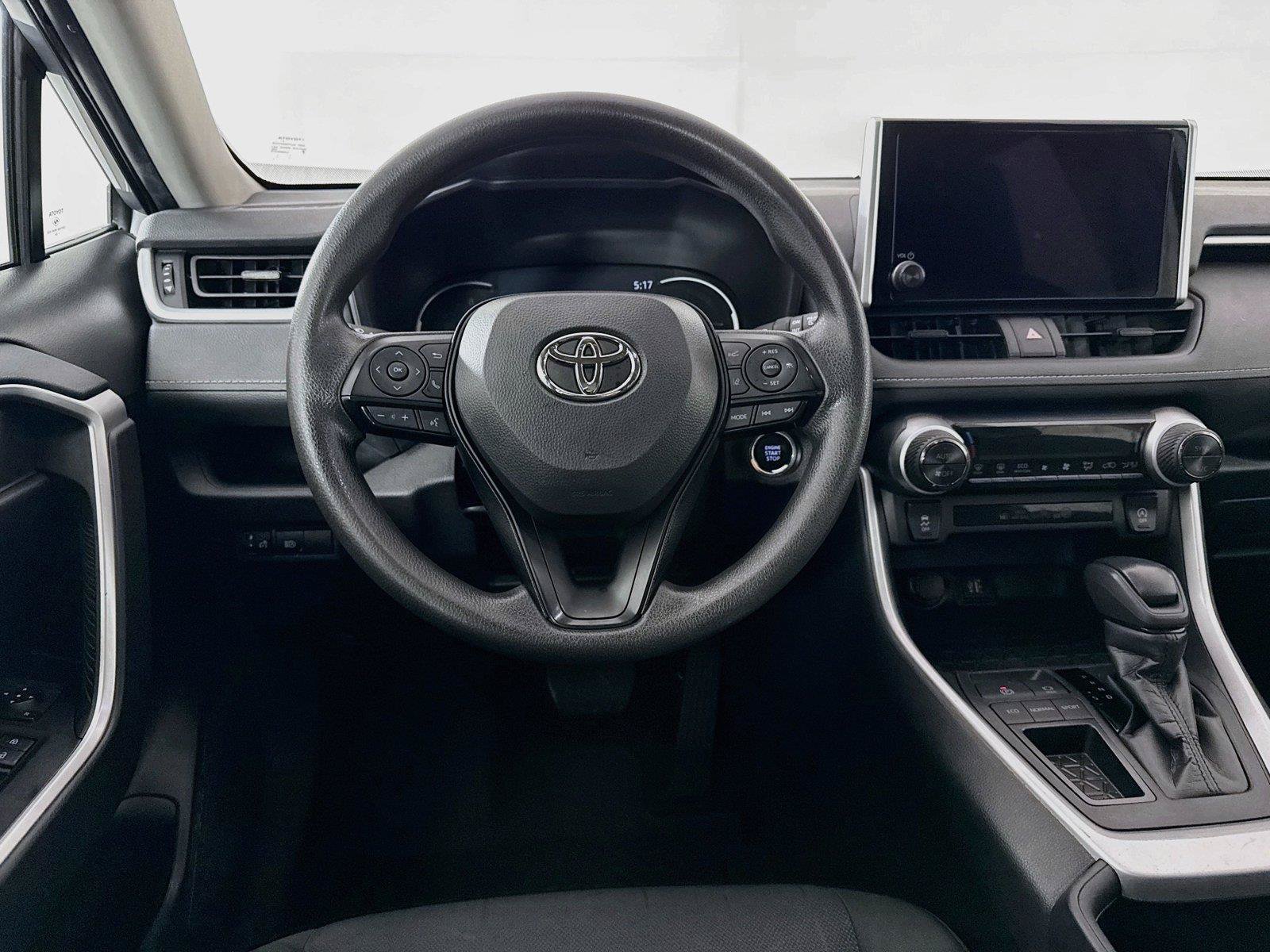 Certified 2025 Toyota RAV4 XLE FWD image 29