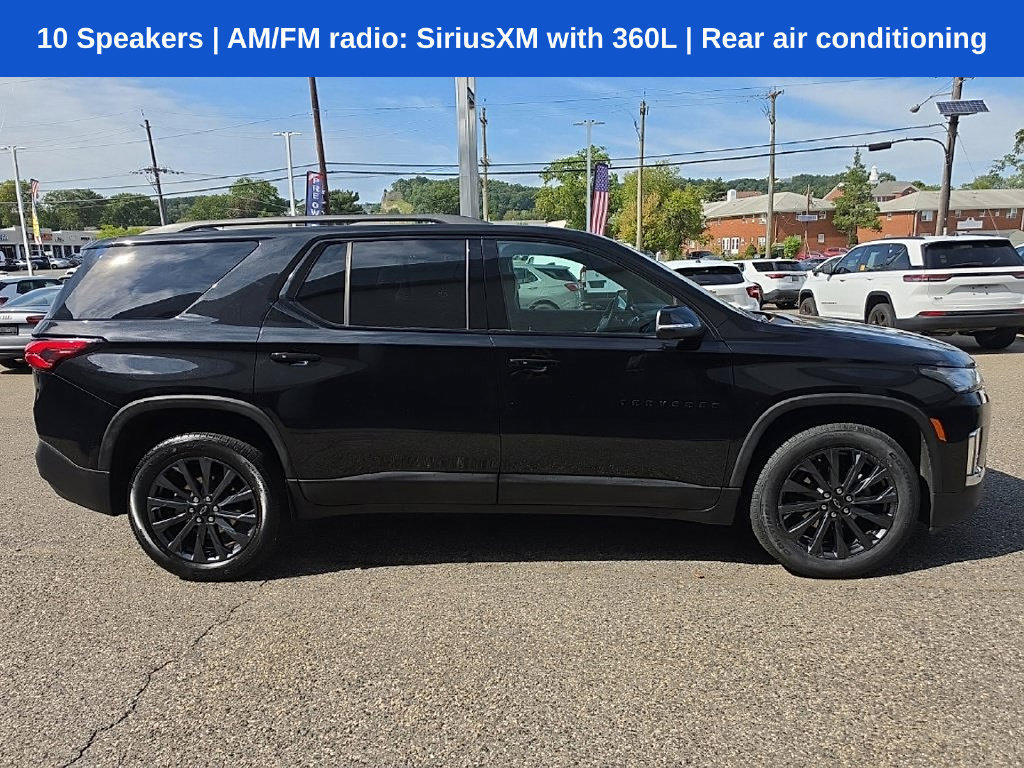Used 2024 Chevrolet Traverse RS AWD/4WD image 2