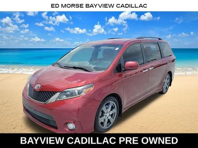 Used 2017 Toyota Sienna SE
