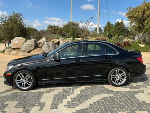 Used 2013 Mercedes-Benz C 250 Sedan image 5