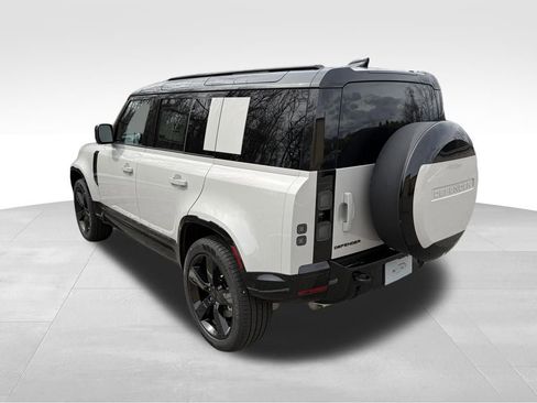 New 2026 Land Rover Defender 110 X-Dynamic SE AWD/4WD image 6