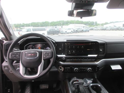 New 2026 GMC Sierra 1500 Elevation AWD/4WD image 16